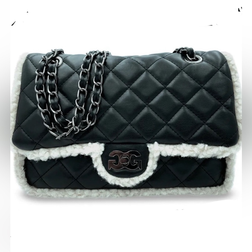 GILDA PARIS NWT Quilted Fur Baguette Retail $160